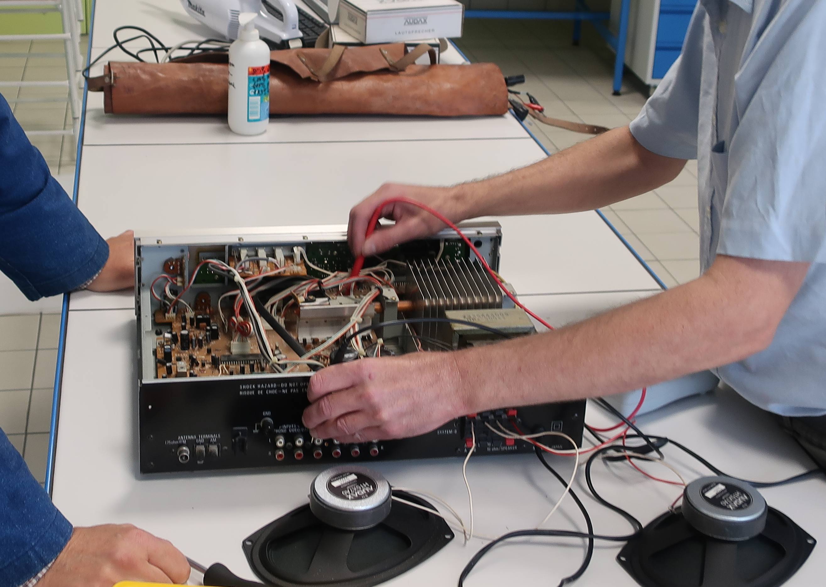 reparation d'un ampli au fablab